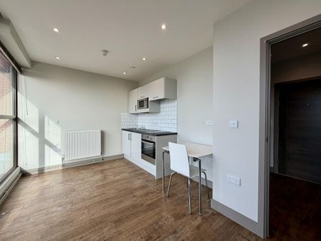 1 bedroom flat to rent - Photo 2