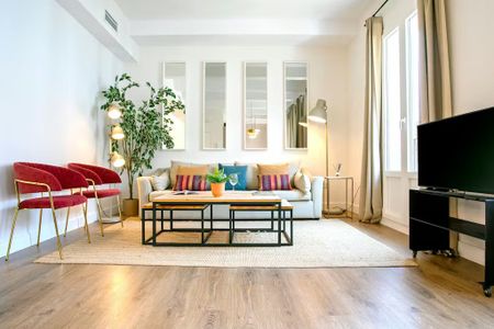 Calle Almirante Lobo, Sevilla, Andalusia 41001 - Photo 4