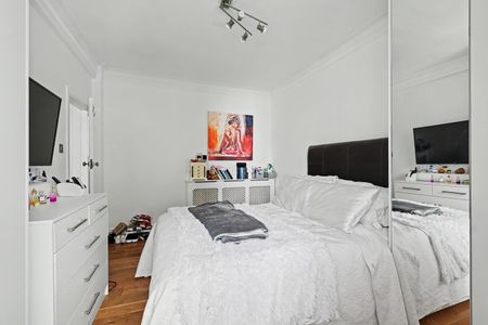 2 Bed Flat, Mortimer Court, NW8 - Photo 3