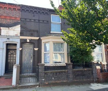 3 bedroom terraced house to rent - Photo 6
