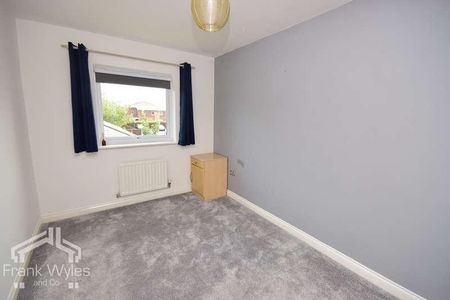 King Edward Avenue, Lytham St Annes, Lancashire, FY8 - Photo 4
