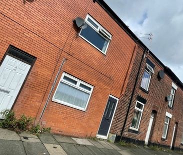 Cross Lane, Radcliffe - Photo 3