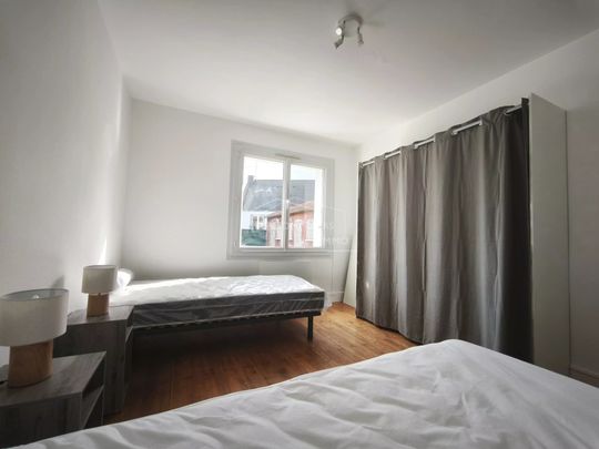 Location Maison 6 pièces 126m² DONGES 44480 - Photo 1