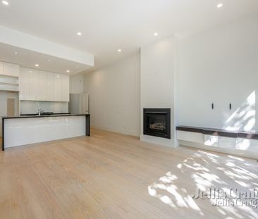 17 Erica Street, Windsor - Photo 3