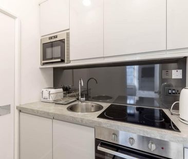 1 bedroom flat to rent - Photo 3