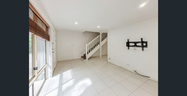 Cozy Townhome in Paradise - Photo 1