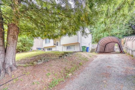 Family Home in Upper Ten Oaks - Photo 5