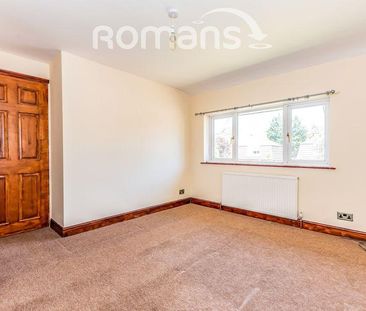 3 bedroom semi-detached house to rent - Photo 4