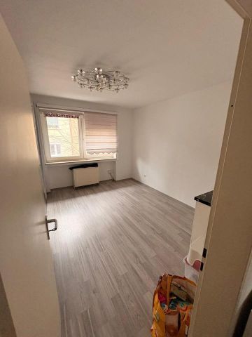 Wohnung inkl. Inventar: Nachmieter gesucht !!! - Photo 2