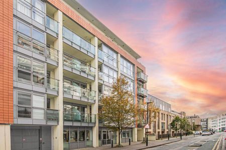 Featherstone Street, City of London, EC1Y - Photo 3