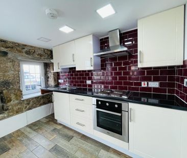 2 bedroom semi-detached house to rent - Photo 2
