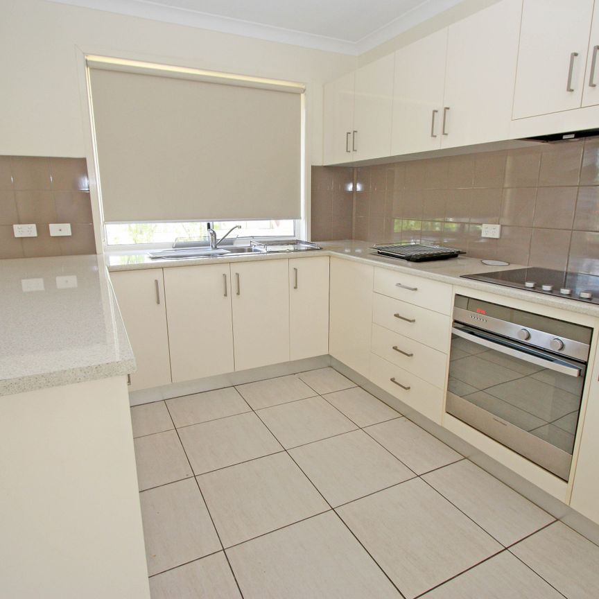 1/11 Mooney Close, Goodna QLD 4300 - House For Rent | Domain - Photo 1