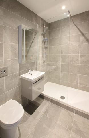 Flat 13, Trinity A, Stanningley Road, Leeds - Photo 4