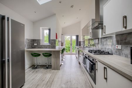 Room in a Shared House, Terry Road, CV1 - Photo 3