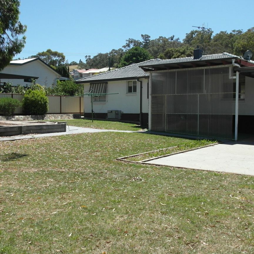 Fantastic Three Bedroom Family Home! - Photo 2