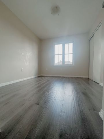 For Lease - 222 Dougherty Crescent, Whitchurch-Stouffville, Ontario - Photo 4