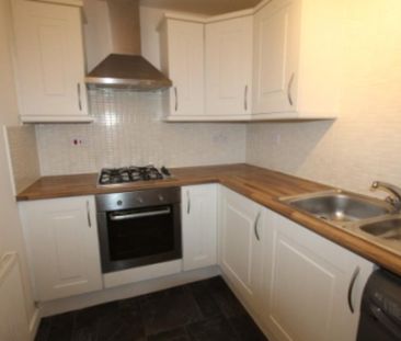 2 bedroom flat to rent - Photo 6