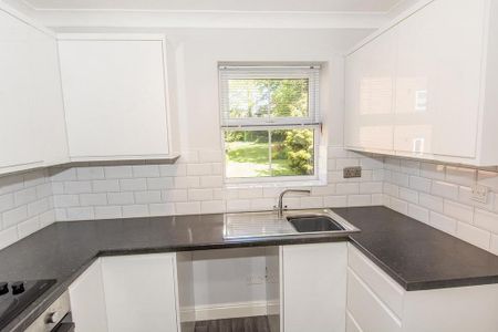 2 bedroom maisonette to rent - Photo 3