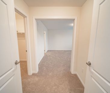 For Lease - 135 Esther Crescent, Thorold, Ontario - Photo 5