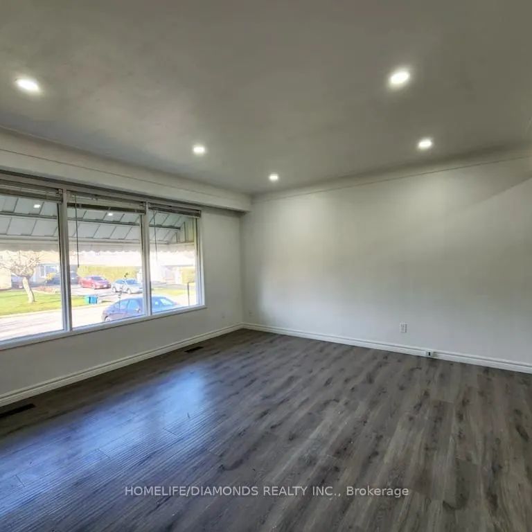 28 MARMAC DRIVE - Photo 1