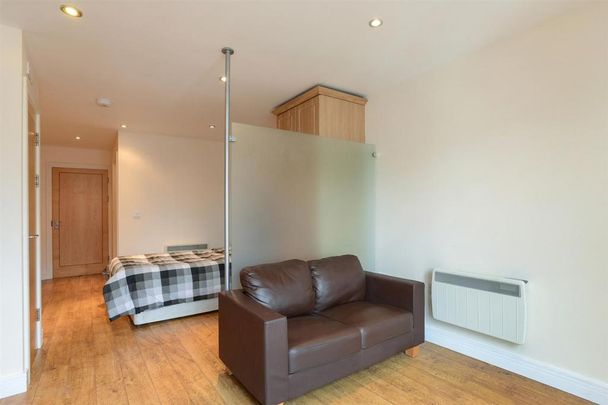 1 bedroom flat to rent - Photo 1