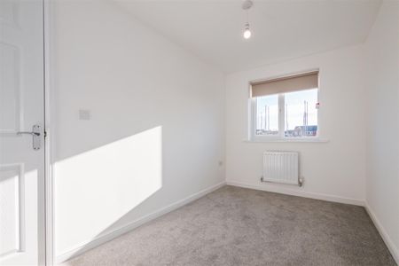 3 Bedroom House To Rent - Photo 4