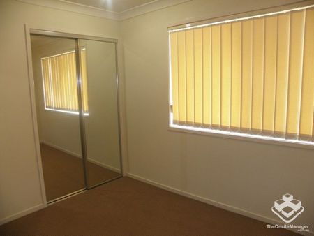 3-Bedroom Townhouse in Prime Deception Bay Location - Photo 3