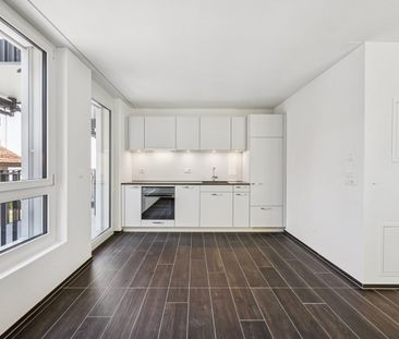 ERSTVERMIETUNG: 1.5-Zimmerwohnung an bester Lage in Zürich-Oerlikon - Photo 2