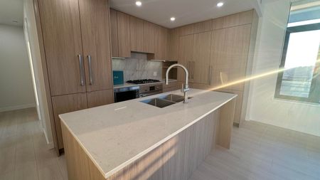 626 Claremont Street #2005, Coquitlam, BC V3J0T1 - Photo 3