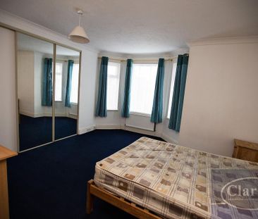 5 bedroom semi-detached house to rent - Photo 6