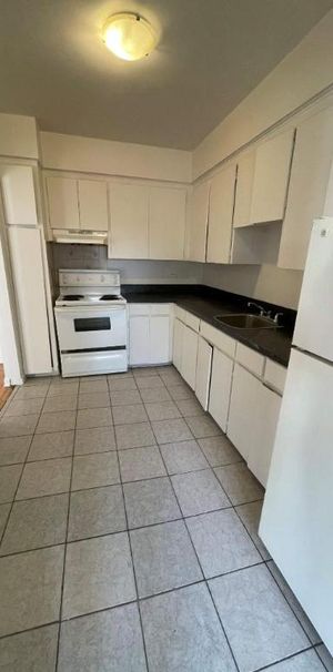 2 CH - 1 SDB - St-Laurent - $1,645 /mo - Photo 1