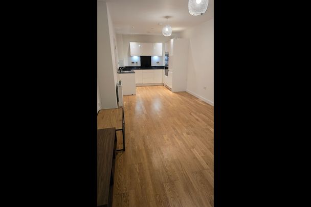 1 Bed Flat, Altitude Point, N8 - Photo 1