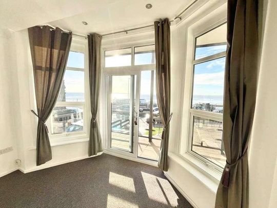 Mount Liell Court East, The Leas, Westcliff-on-sea, Essex, SS0 - Photo 1