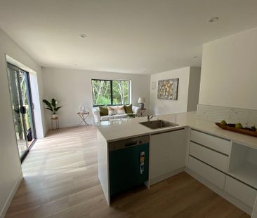 Modern two-bedroom bush retreat - Photo 5