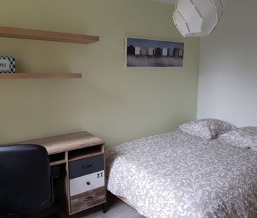 Colocation - 1 chambre 10m2 T3 refait neuf - Photo 2