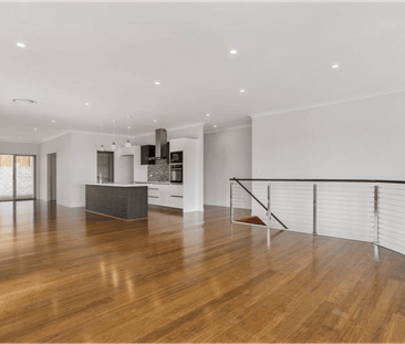 22 Birkenhead Pl, Carindale, Qld 4152 - Photo 4