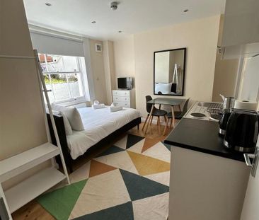1 bedroom flat to rent - Photo 5