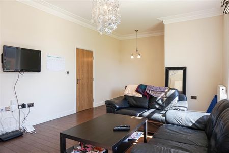 Flat 4, 16 Ash Grove, Hyde Park, Leeds, LS6 1AY - Photo 5