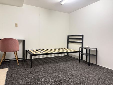 For Lease - 33 Yatesbury Road Unit# Lower, bedroom #2, Toronto, Ontario - Photo 4