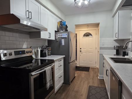 For Lease - 31 JEFFREY Street Unit# Upper, Barrie, Ontario - Photo 4