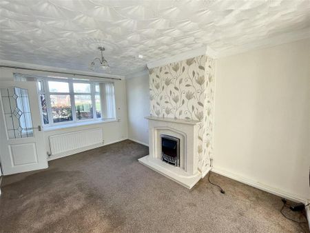 2 bedroom end of terrace house to rent - Photo 2