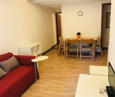 Carrer del Comte d'Urgell, Barcelona, Catalonia 08015 - Photo 2