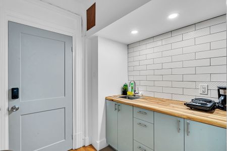 484 Gladstone - Photo 4