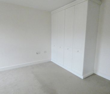 The Poplars, Lytham - Photo 6