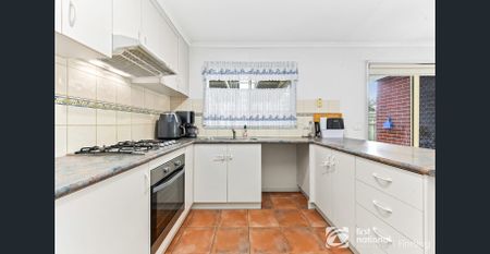 Spacious Family Home in a Quiet, Family-Friendly Location - Photo 4