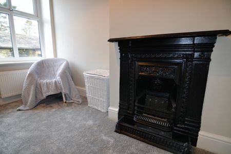 3 bedroom end of terrace house to rent - Photo 3