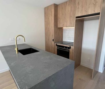 High spec two-bedroom townhouse - Photo 4