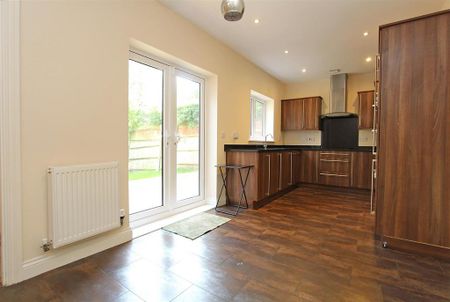 5 bedroom house to rent - Photo 4