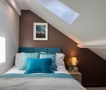 6 bedroom terraced house to rent - Photo 2