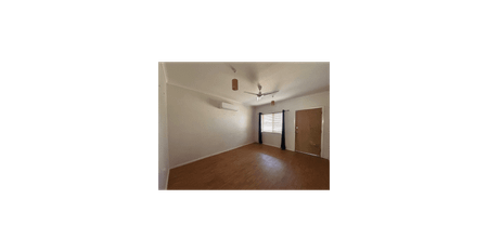 Fully Fenced Brick Home - Photo 2